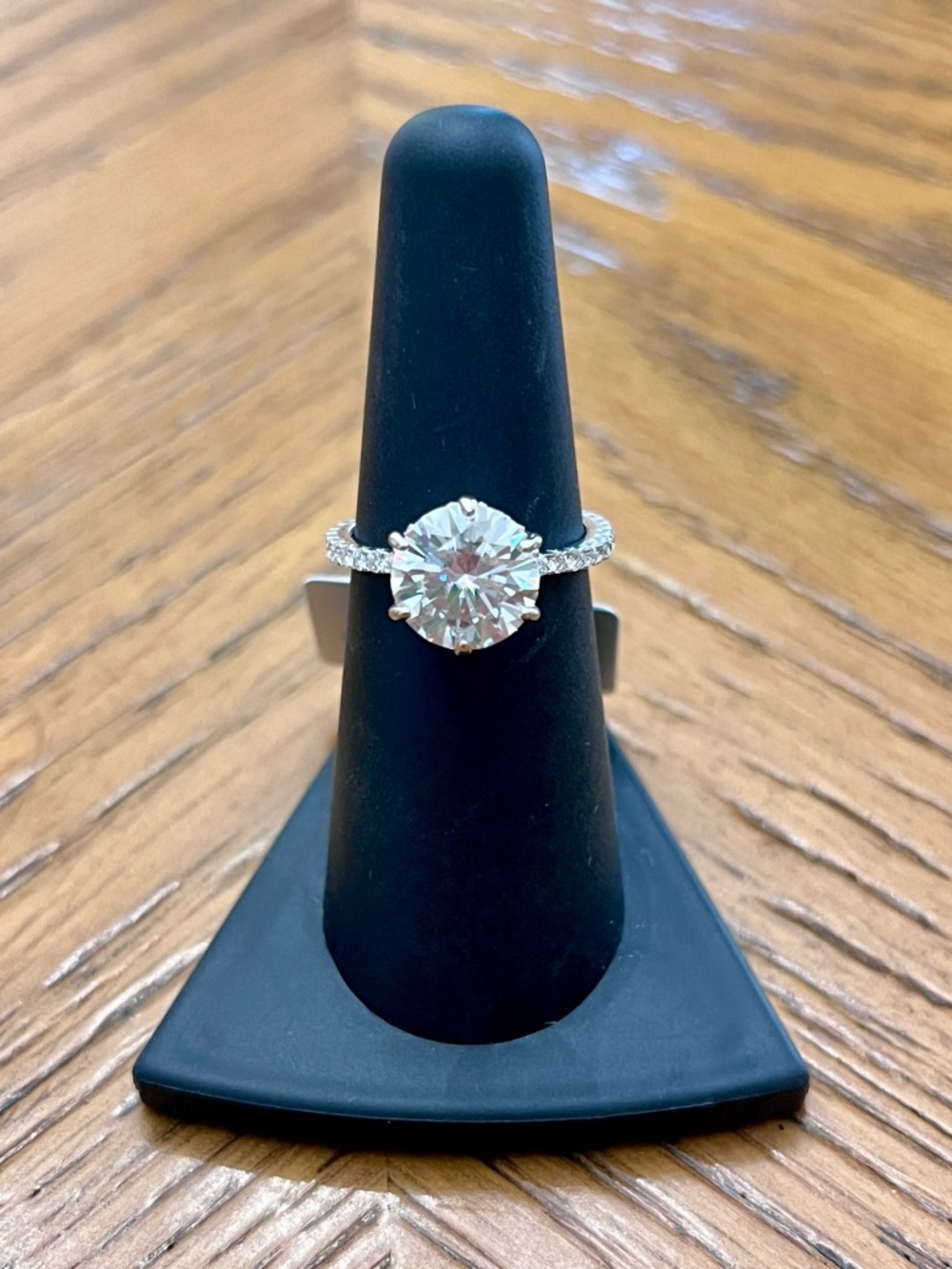 4.66CT Moissanite Brilliant Cut Round Engagement Ring in 925